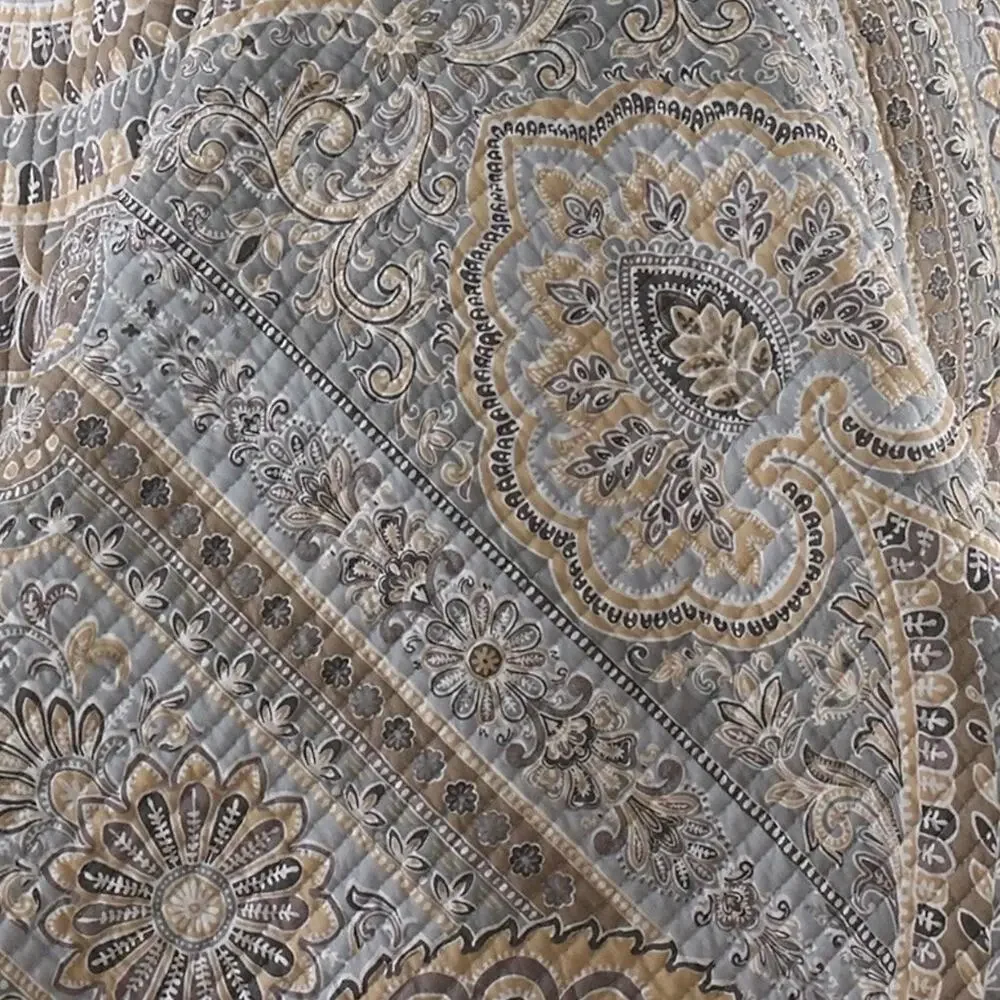Levtex Casablanca 3 Pc Cotton Quilt Set Gray Multi Full/Queen